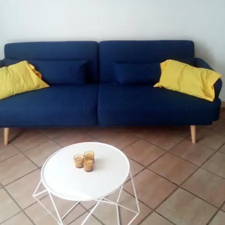 Les Volets Bleus Six Fours Holiday home